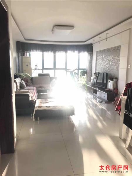 大庆锦绣新城精装3/2/1朝南好房158万