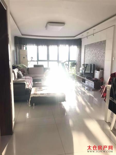 大庆锦绣新城精装3/2/1朝南好房152万