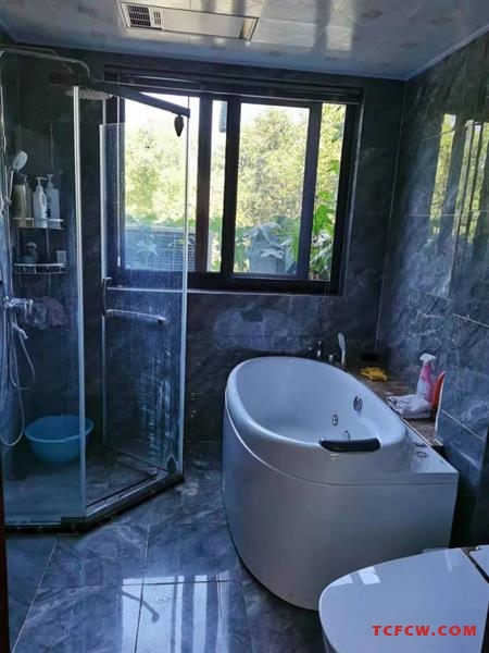 景瑞荣御蓝湾豪装别墅230平加前后院子加地下室加车位拎包入住