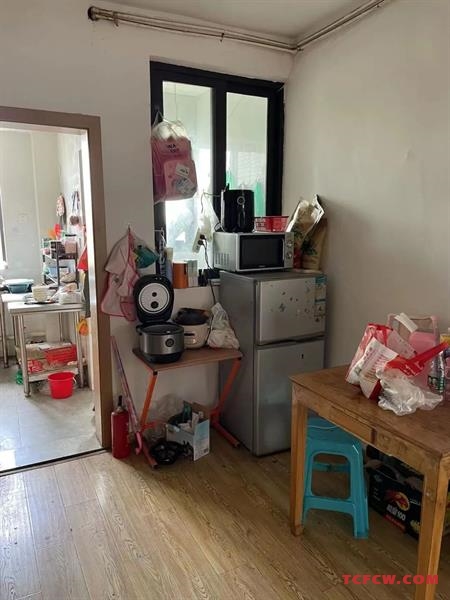 陆渡东方雅苑二室二厅普装2100元