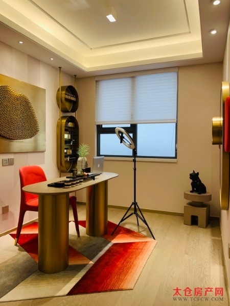 雨润星雨华府10楼精装好房3房/2厅/1卫朝南93平米200万