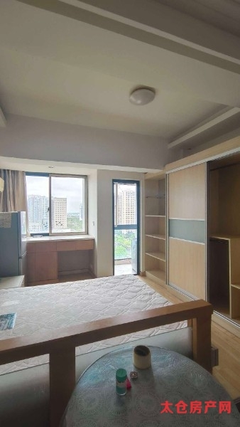 骏园时代广场5楼精装公寓1房/1厅/1卫朝南41平米35万