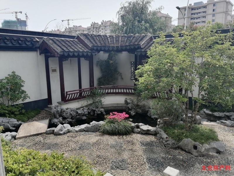 浏河御江南别墅3楼毛坯好房多房/多厅/多卫朝南400平米560万
