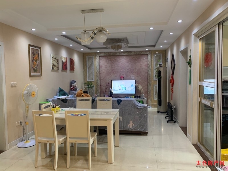 金榜世家2楼精装好房3房/2厅/2卫朝南110.6平米130万