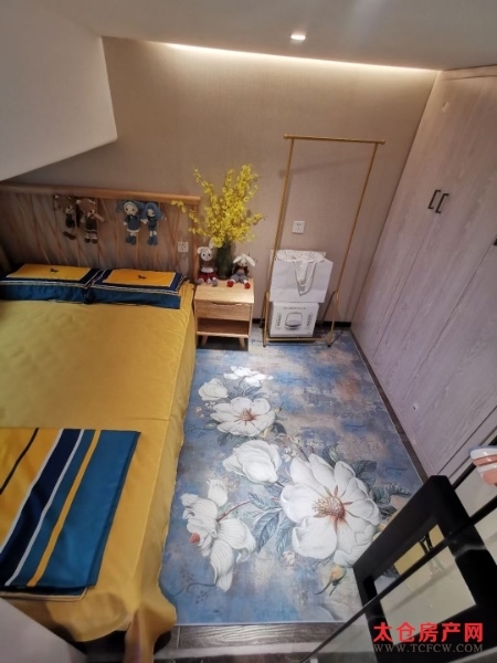 花样年幸福万象10楼豪装好房2房/2厅/1卫朝东66平米66万