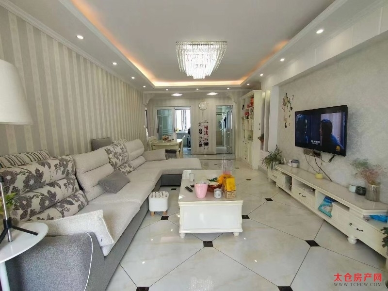 金溪佳苑15楼精装好房3房/2厅/2卫朝南123平米145万