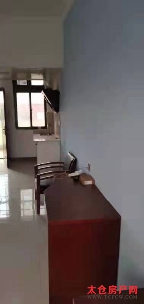 东方雅苑5楼精装好房1房/1厅/1卫朝南30平米1300元/月