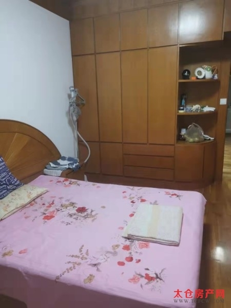 向阳小区4楼精装好房2房/1厅/1卫朝南78平米145万