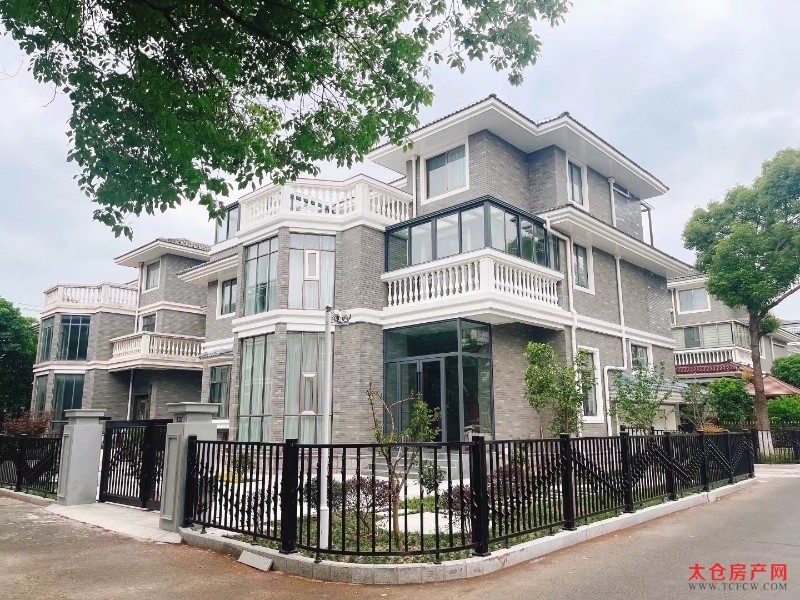 尼盛花园毛坯好房5房/3厅/5卫朝南454平米1030万