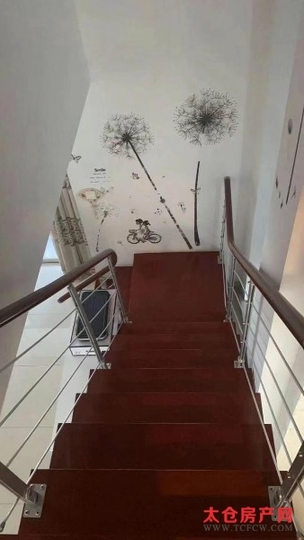 里外滩公寓精装好房2房/2厅/2卫朝东75平米95万
