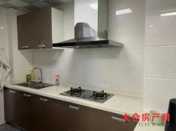 盛世壹品精装好房3房/2厅/2卫朝南143平米3800元/月