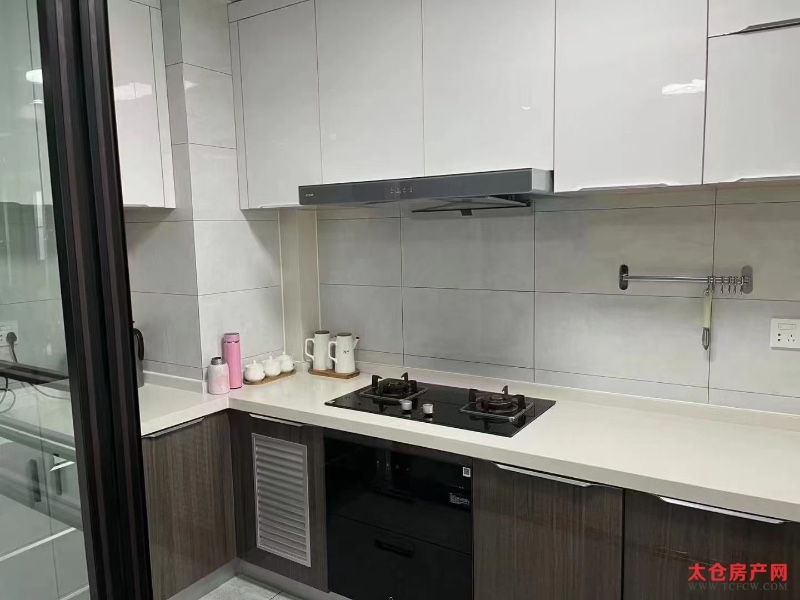 中南世纪城精装好房3房/2厅/1卫朝南89平米3000元/月