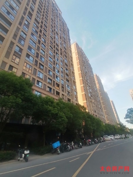 高尔夫鑫城豪装好房3房/2厅/2卫朝南116平米248万