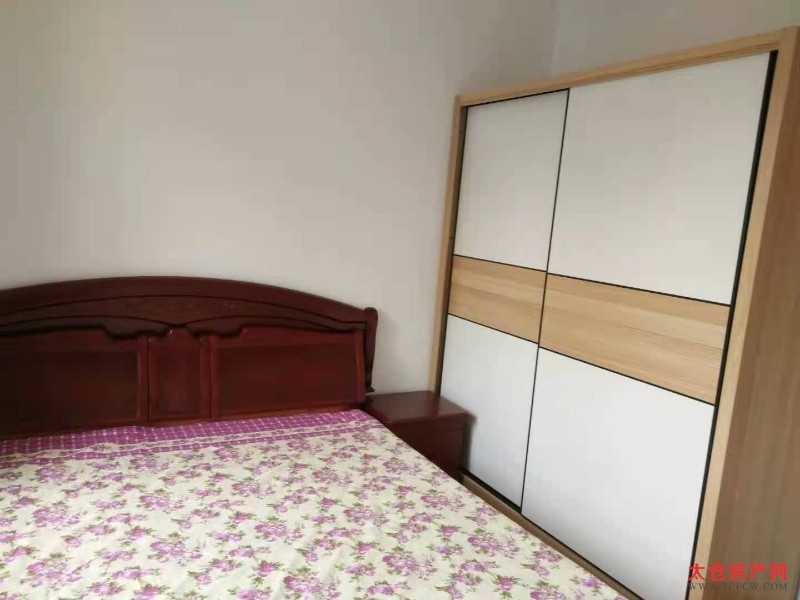 古塘雅苑精装好房3房/2厅/1卫朝南105平米3100元/月