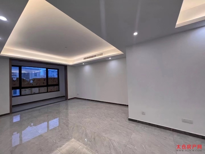 诺丁公馆精装好房3房/2厅/2卫朝南118平米118万