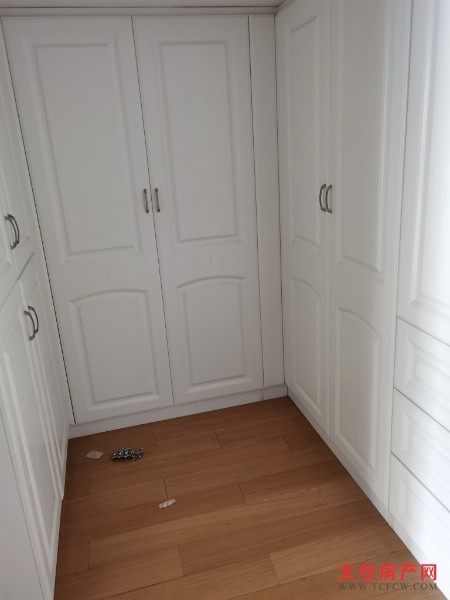 通力城市博客精装公寓2房/1厅/2卫朝南124平米63万