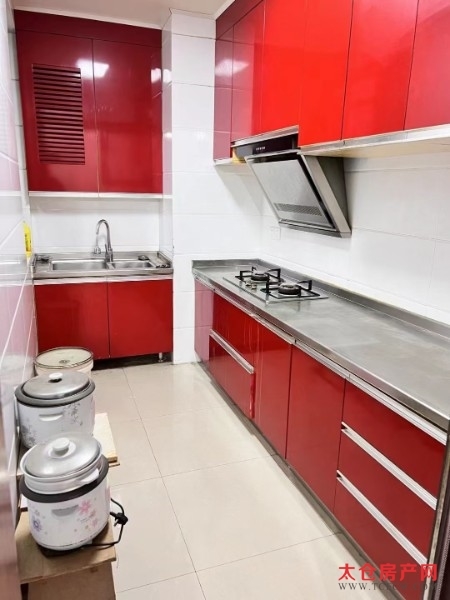 群星花园精装好房2房/1厅/1卫朝南72.43平米117万