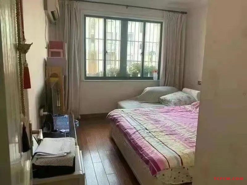 华盛八园4精装好房2房/2厅/1卫朝南82平米自行车库15平方86万