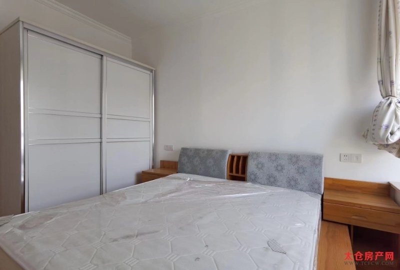 万达广场精装好房2房/2厅/1卫朝南99平米3000元/月