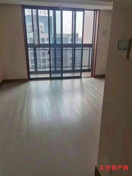 积水住宅小区精装好房4房/2厅/3卫朝南288平米20000元/月