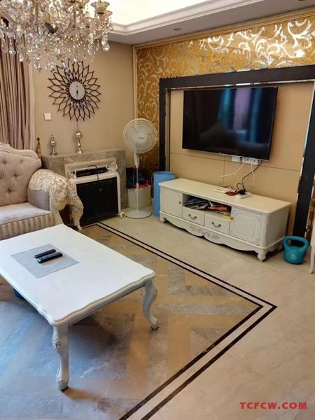 太和丽都二期精装好房4房/2厅/2卫朝南142平米4800元/月