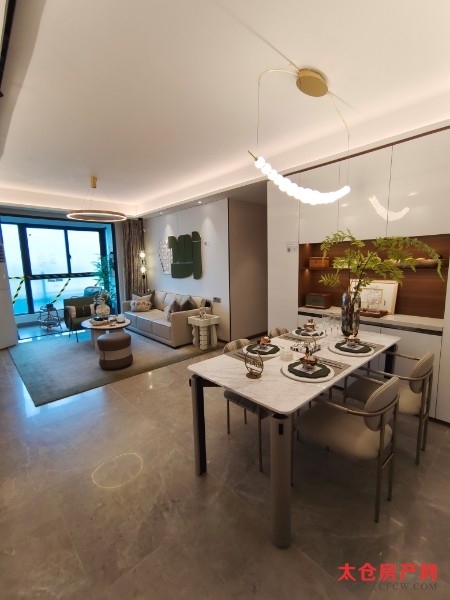 碧桂园天璞精装好房3房/2厅/1卫朝南93平米160万