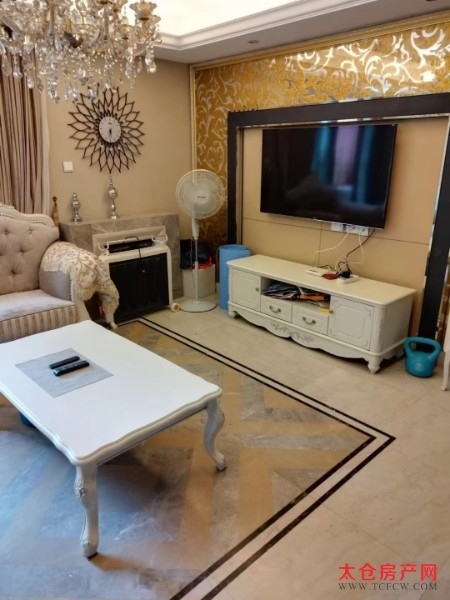 太和丽都精装好房4房/2厅/2卫朝南142平米5500元/月