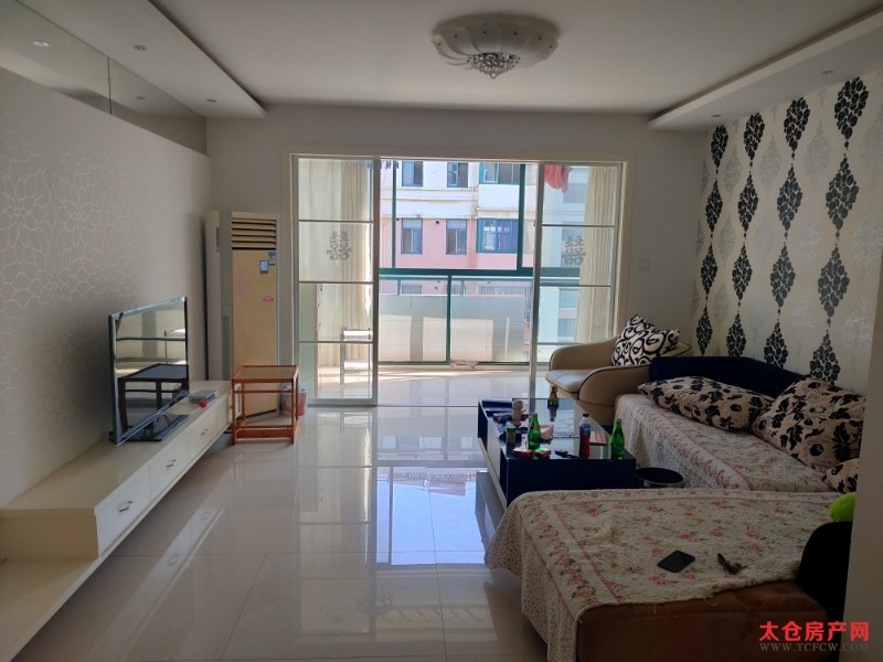 华源上海城精装好房3房/2厅/2卫朝南123平米3200元/月