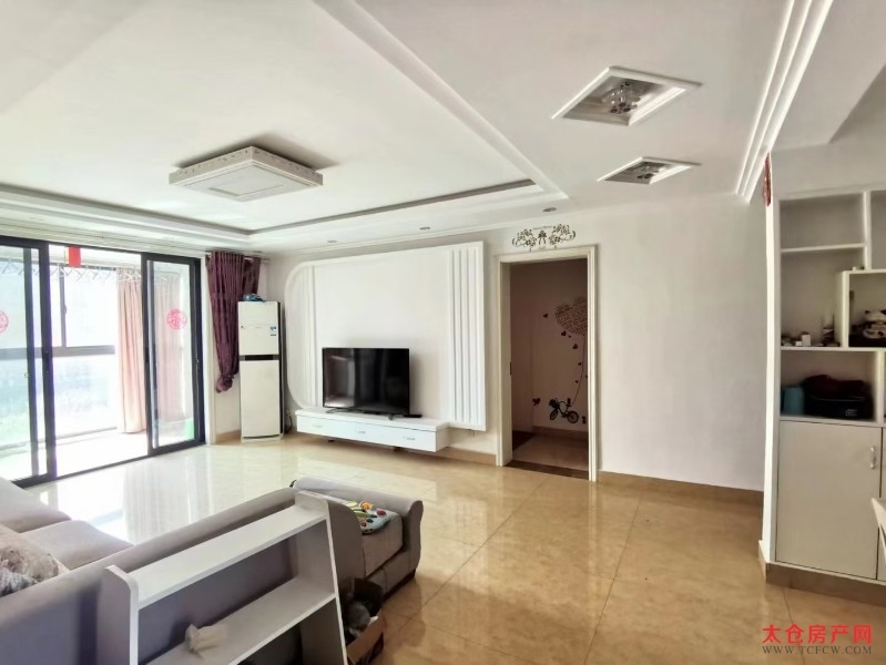 华源上海城精装好房3房/2厅/2卫朝南138平米3500元/月