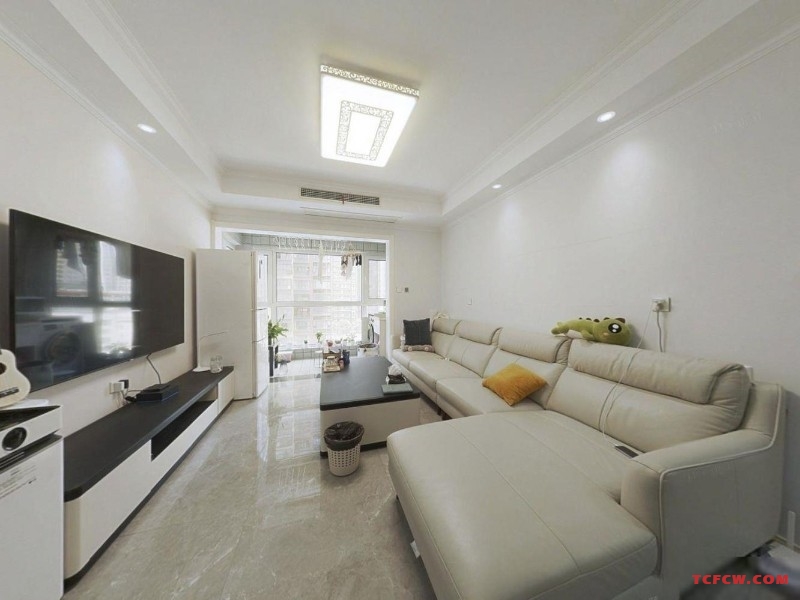 南洋壹号公馆精装好房3房/2厅/2卫朝南97.38平米140万