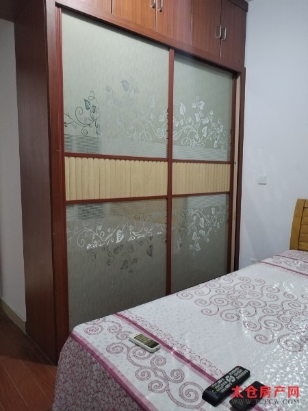 南城雅苑精装好房2房/2厅/1卫朝南89平米1800元/月
