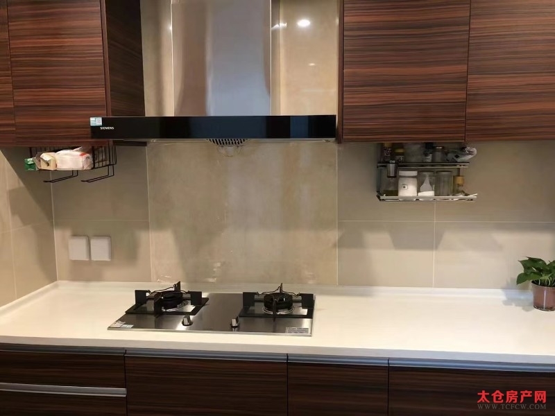 积水住宅小区精装好房3房/2厅/2卫朝南129平米5000元/月