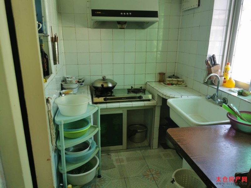 东海一村简装好房3房/2厅/1卫朝南83.45平米80万