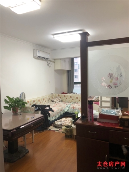 君悦豪庭简装好房1房/1厅/1卫朝南55.45平米83万