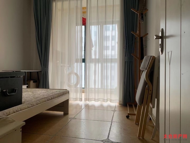 群星花园精装好房2房/1厅/1卫朝南72平米135万