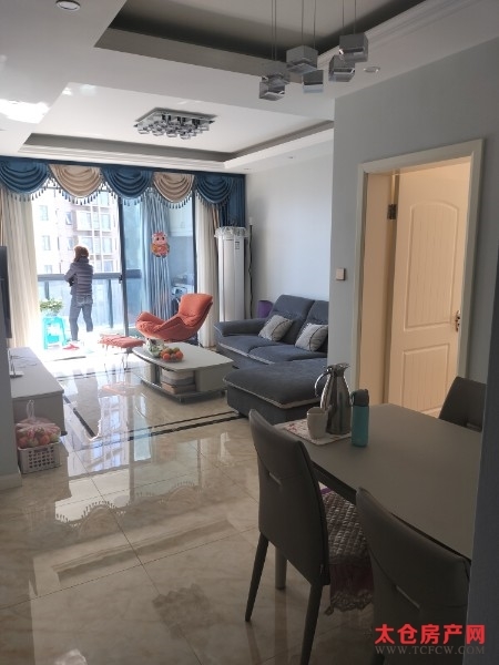 盛世壹品精装好房2房/2厅/1卫朝南92平米198万