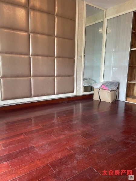 北院新村精装好房2房/2厅/1卫朝南100平米90万