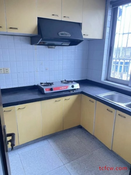 惠阳一村，新装，3房/2厅/1卫，1800元/月