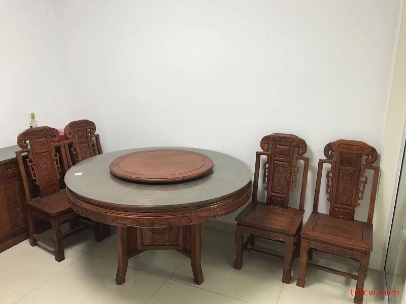 南洋一号精装好房2房/2厅/1卫朝南72平米2200元/月