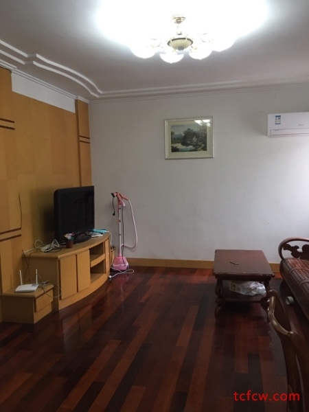 东港小区全装好房2房/2厅/1卫朝南91平米1900元/月