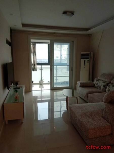 万达广场，精装，2房/2厅/1卫，89平，3000元