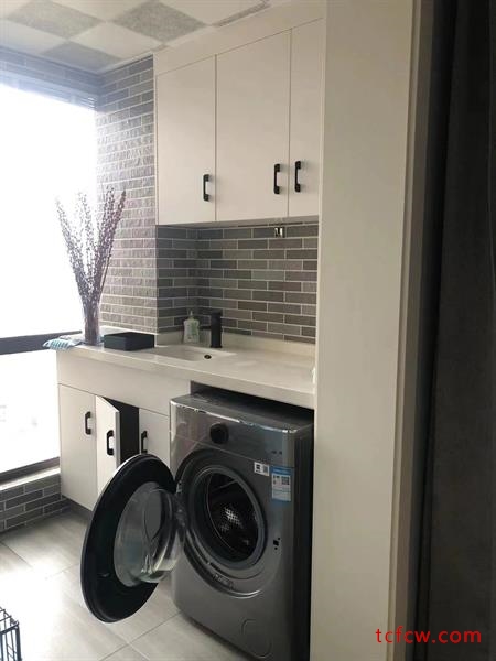 景瑞荣御蓝湾精装好房3房/2厅/1卫朝南102平米218万