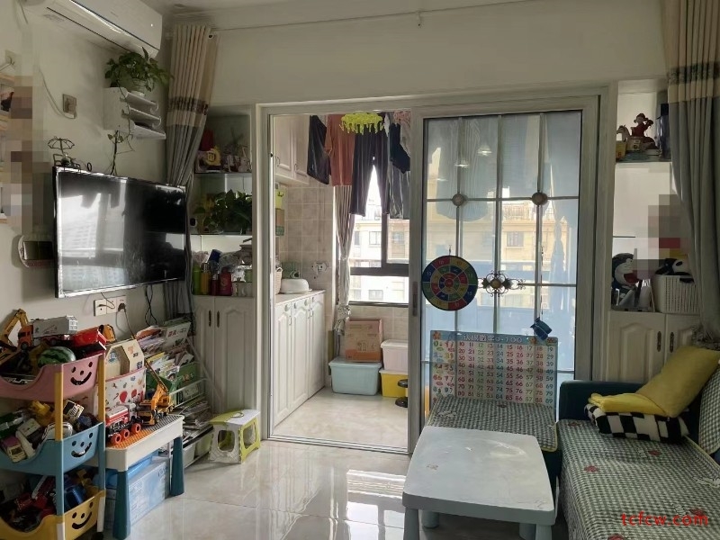 南洋2号公馆，婚装，2房/2厅/1卫，71平，139万，满5唯一，