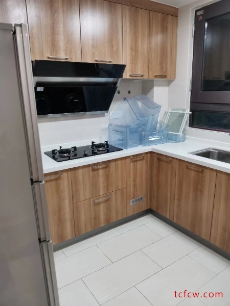 高尔夫鑫苑精装好房3房/2厅/1卫朝南96平米210万