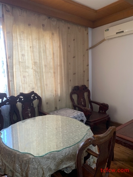 太平南路精装好房2房/2厅/1卫朝南90平米1800元/月