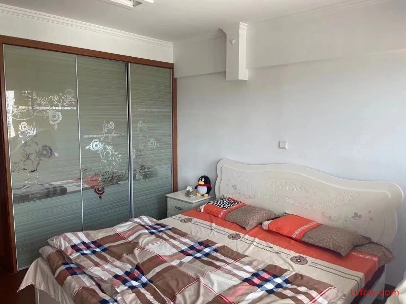 奥森尚座，精装，复式，2房/2厅/2卫，朝南，48平，1900元/月