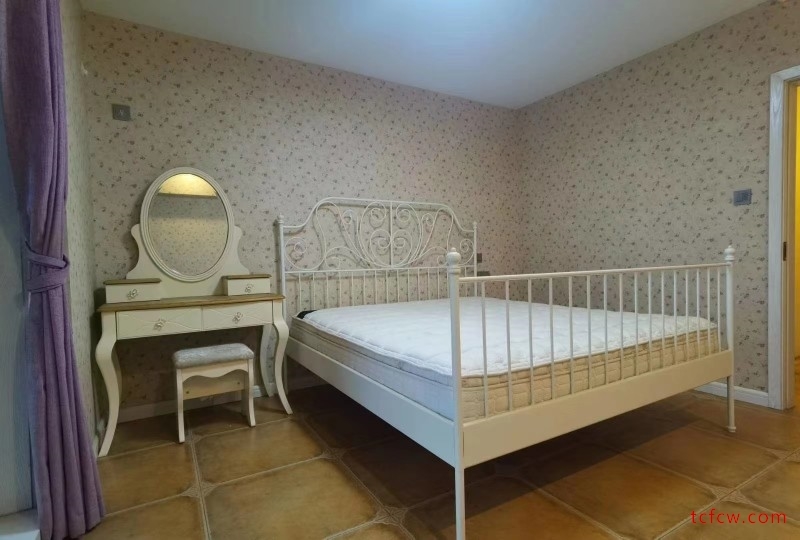 奥森尚座，精装，复式，2房/2厅/2卫，朝南，48平，2300元/月