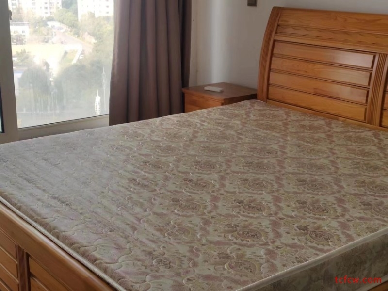 奥森尚座，精装，复式，2房/2厅/1卫，朝北，40平，1800元/月