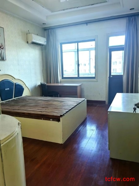 惠阳二村简装好房3房/2厅/1卫朝南94平米2000元/月