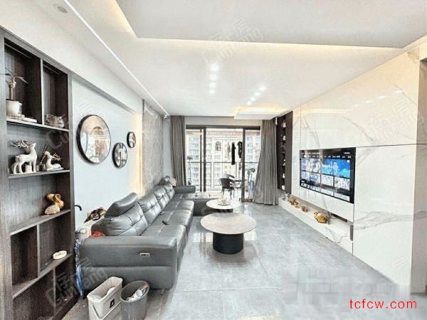 次新小区金御湾精装修三房户型方正南北通透配套成熟房东诚心出售